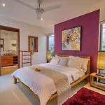 Villa Balinese Luxurious Elegance