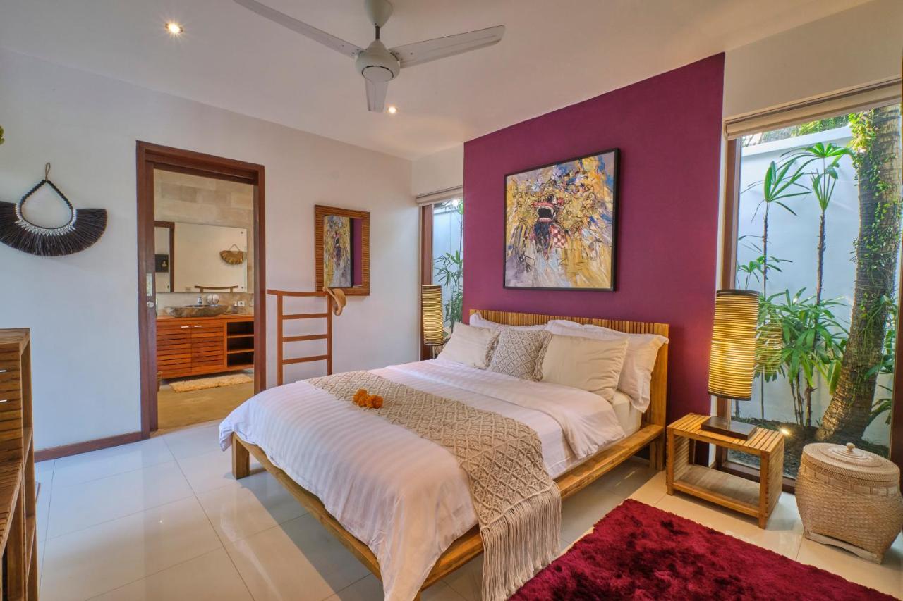 Villa Balinese Luxurious Elegance