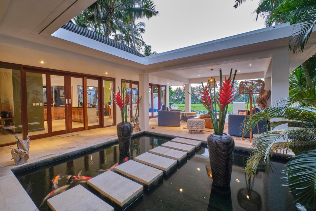 Villa Balinese Luxurious Elegance *