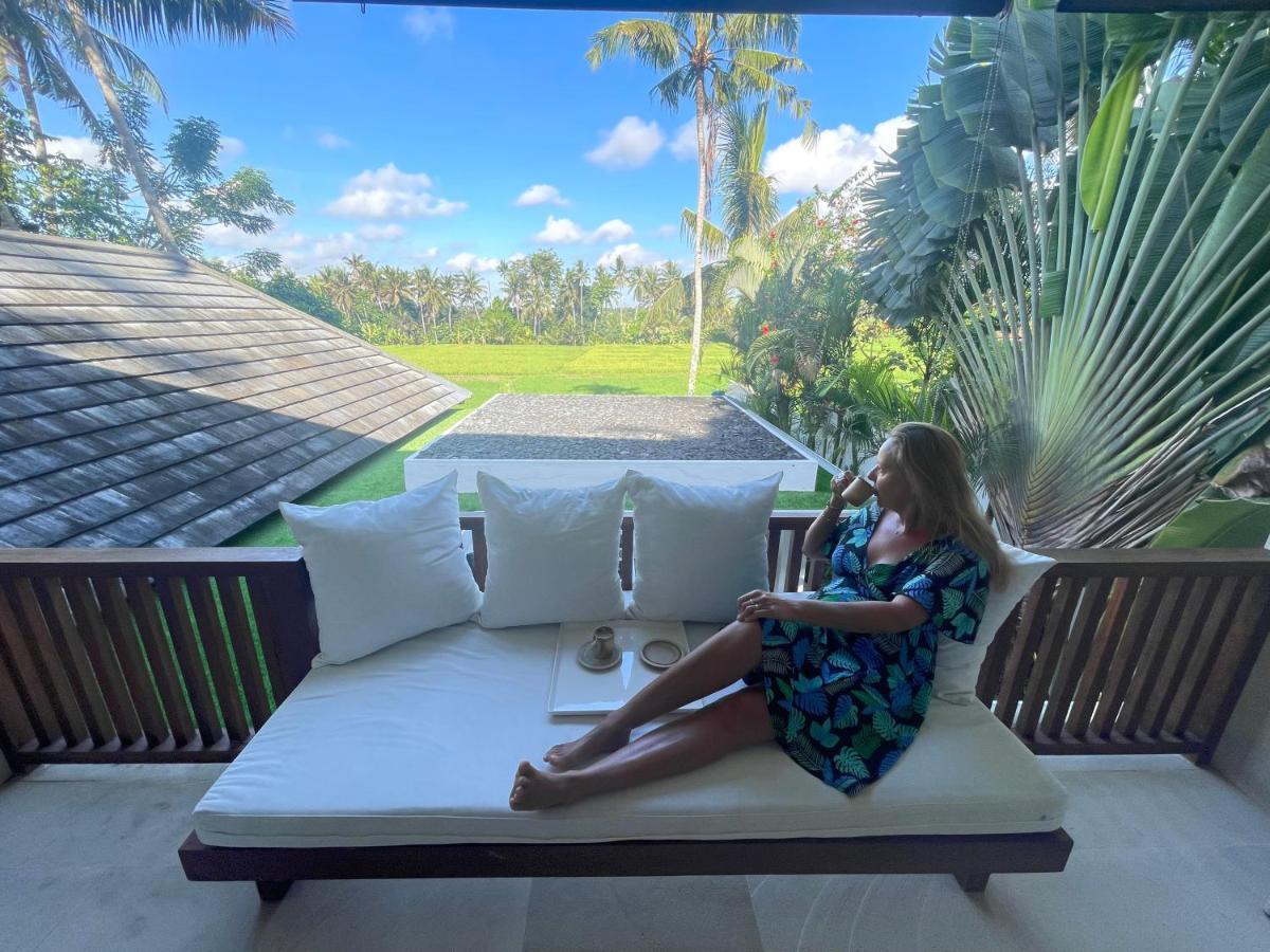 Balinese Luxurious Elegance