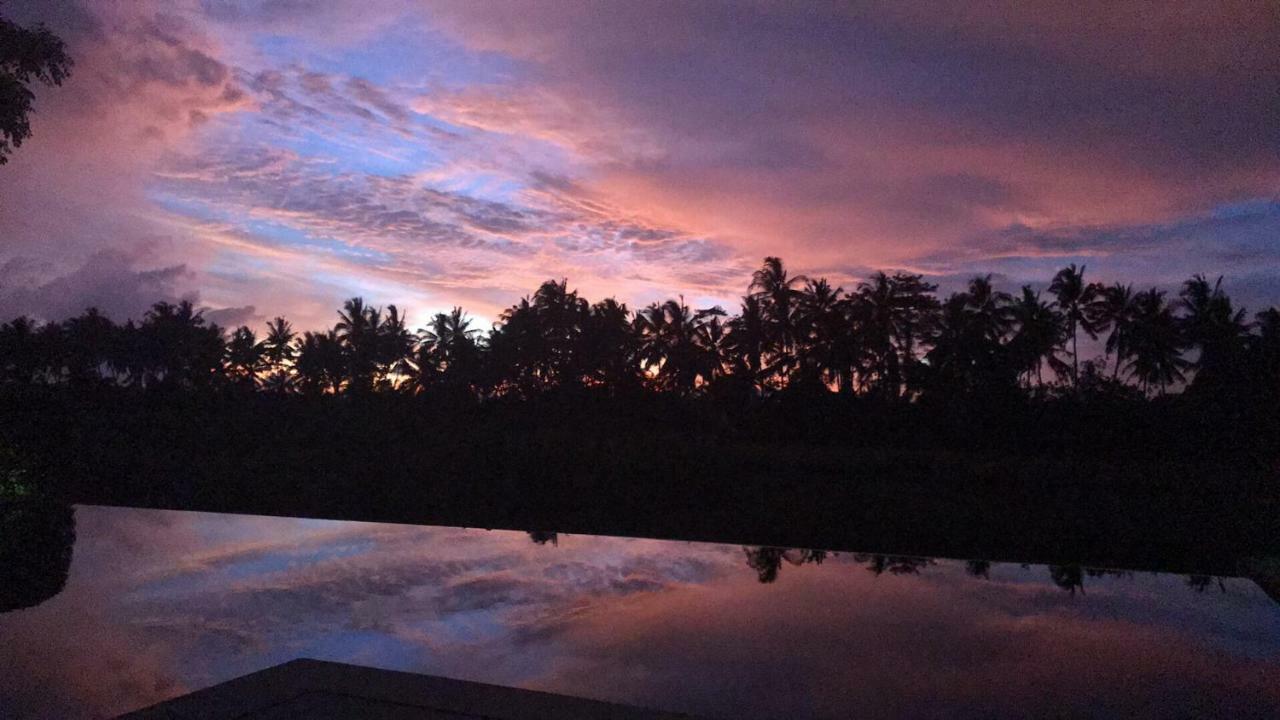 Villa Balinese Luxurious Elegance